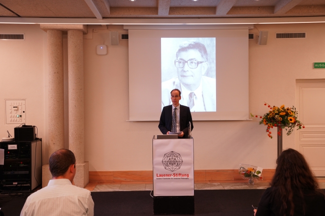 Prof. Claus Beisbart, Laudatio for Prof. Finnur Dellsén
