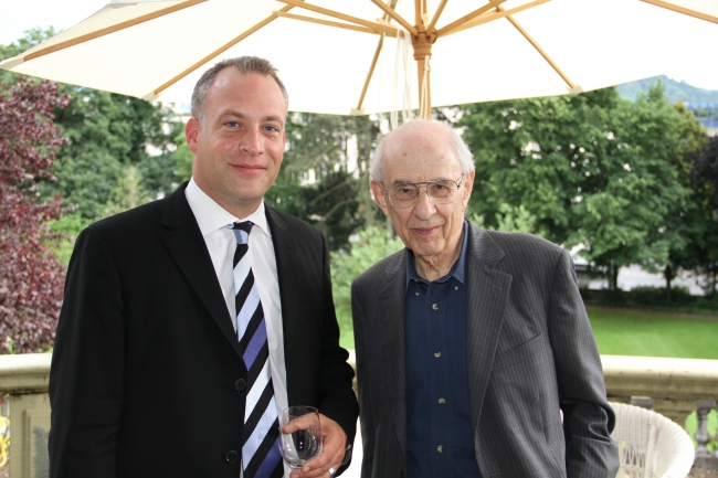 Prof. Dr. Christian Wüthrich and Prof. Dr. Hilary Putnam at the cocktail reception